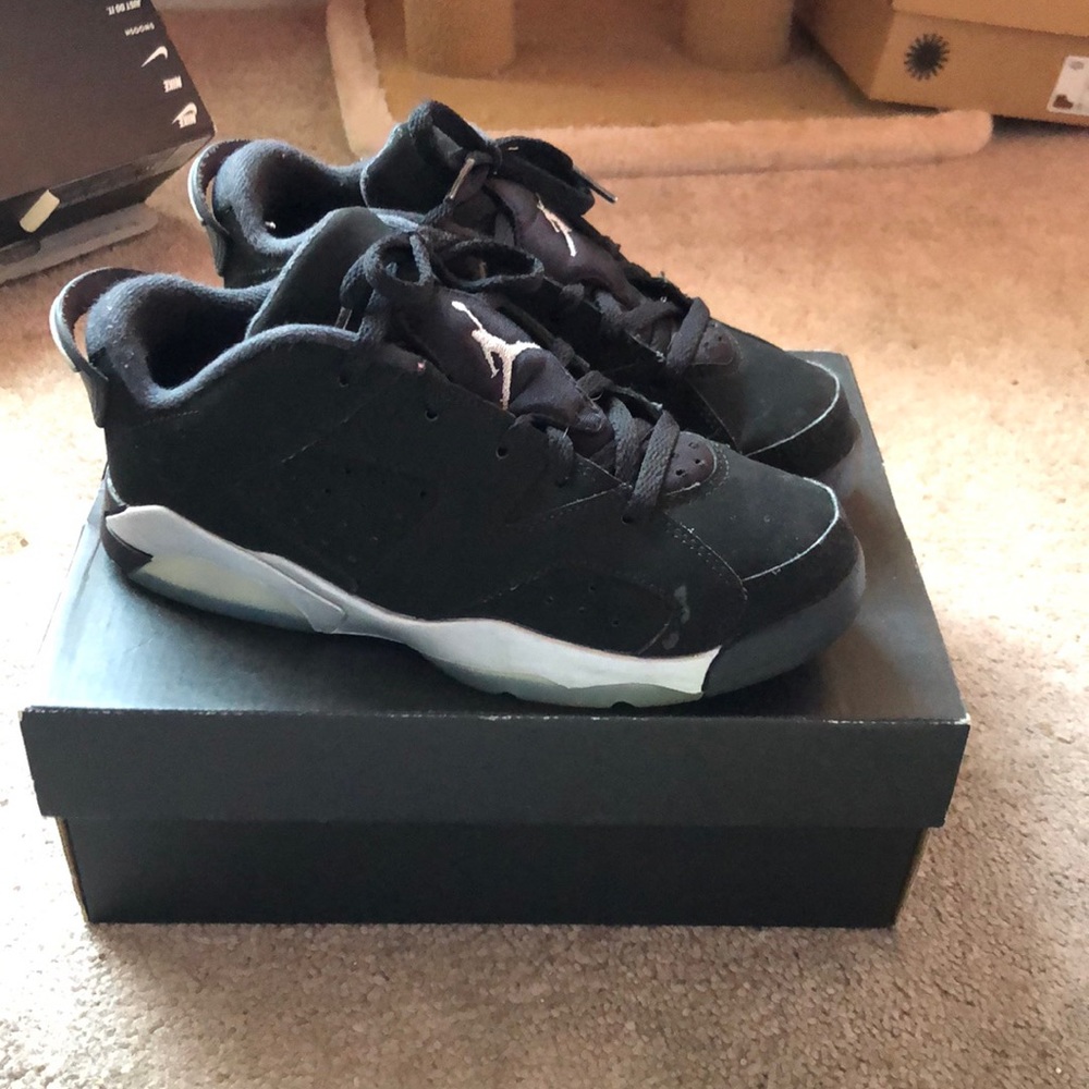 Kids Jordan 6 Retro Low